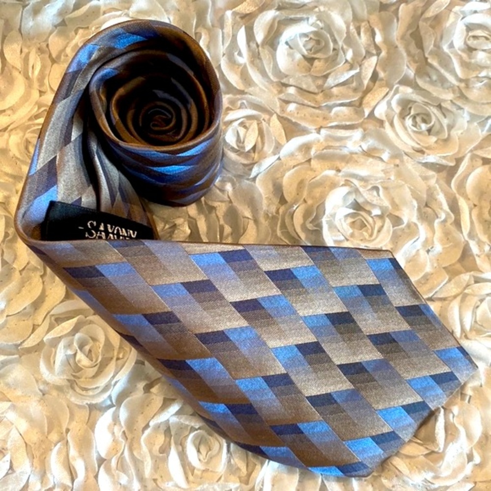 New Saxony Collection mens silk tie